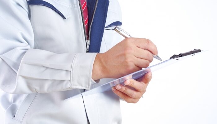 書類に記載する水道修理業者