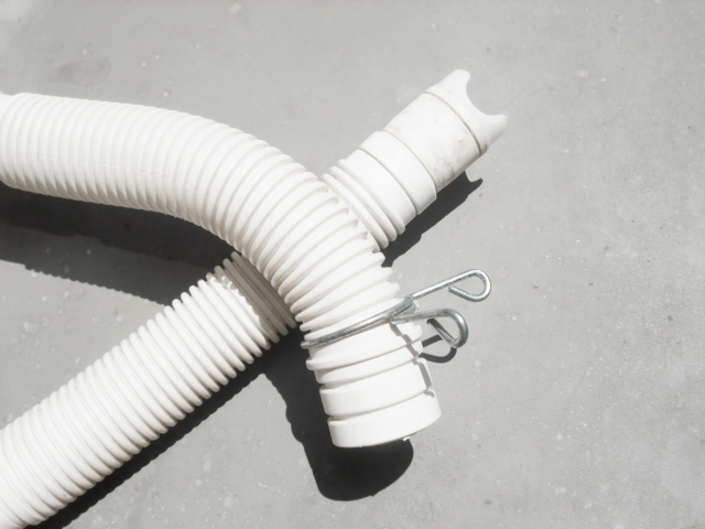 排水ホースの取り付け手順