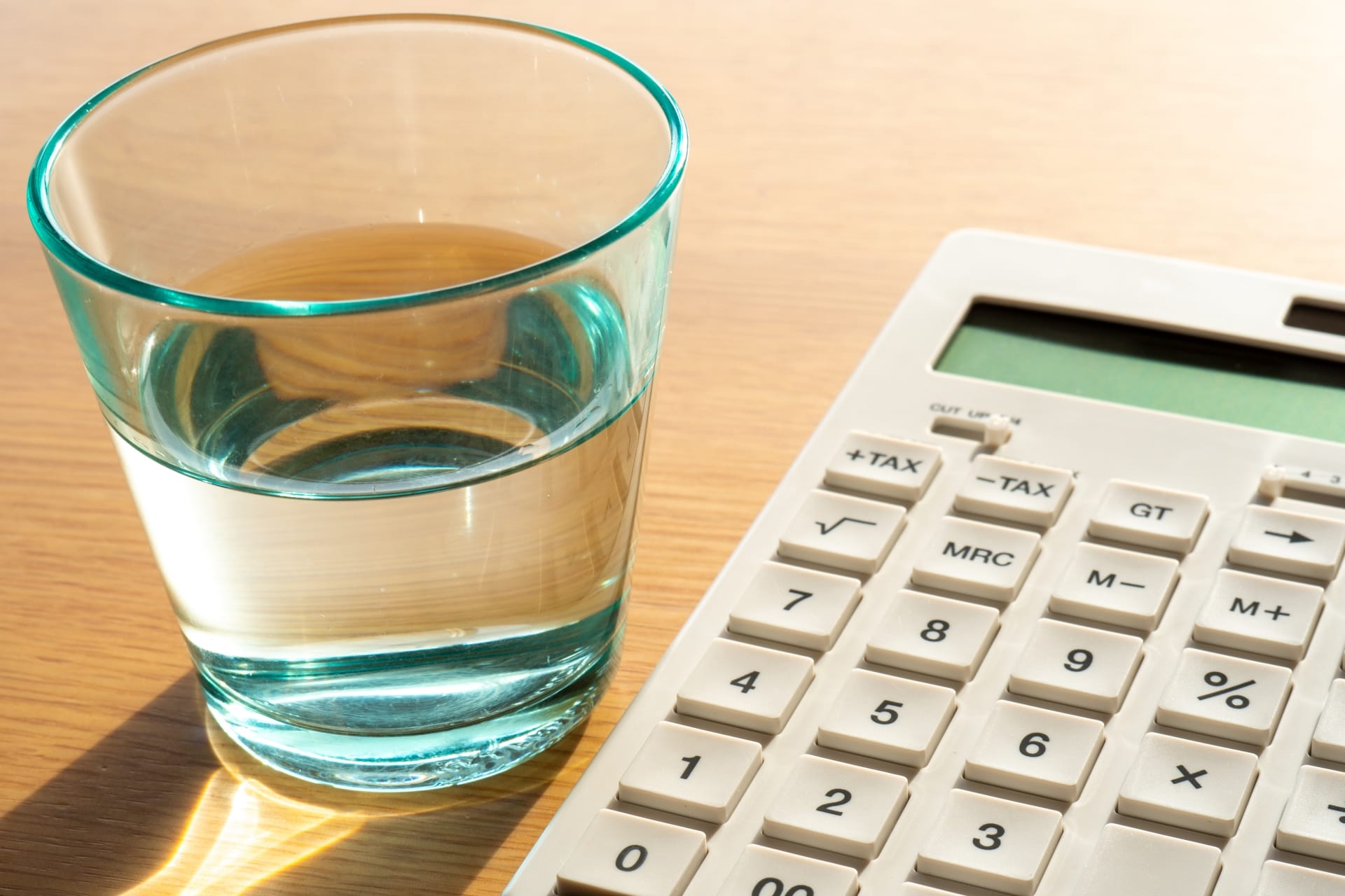 トイレタンクの水漏れで水道代は減額できる？