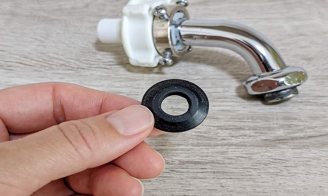 蛇口の水漏れを修理しなければならない理由