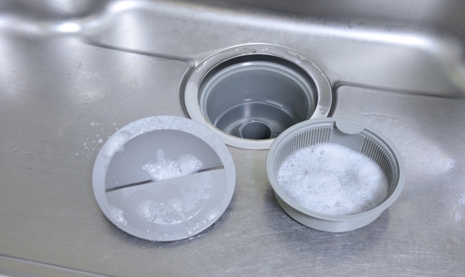 毎日できるキッチン排水溝の掃除方法