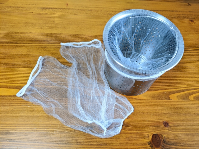 キッチン排水溝がすぐつまる時の対処法