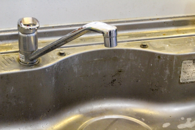 ステンレスキッチンのカビの原因