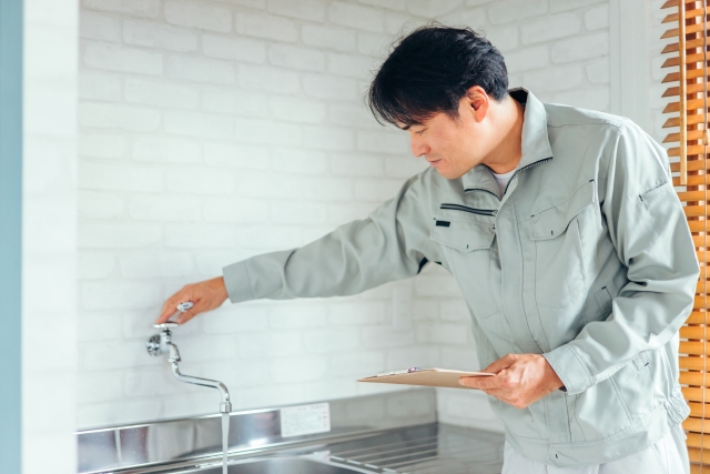 シャワーホースの水漏れを修理する業者