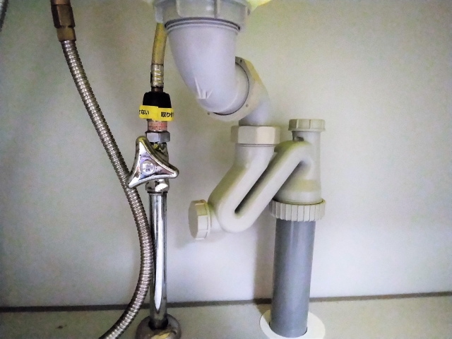 排水トラップのナット