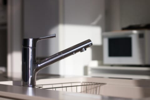 キッチン蛇口のぐらつきを放置するとどうなる？