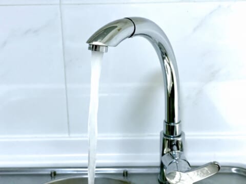 蛇口キャップだけ交換できる！交換手順やプラスチックの外し方を解説