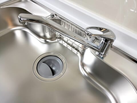 キッチンの排水溝が臭い原因