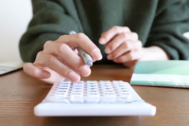 洗濯機水漏れ修理を業者に依頼する場合の費用相場