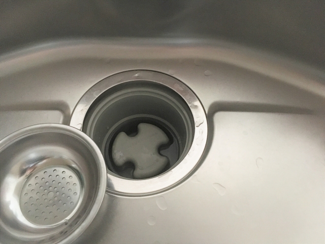 今日からできる！キッチン排水管のつまり予防法