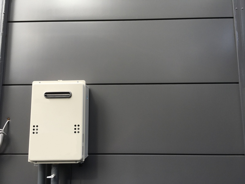 給湯器の水漏れを放置した場合のリスク