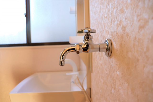 壁に付いている単水栓