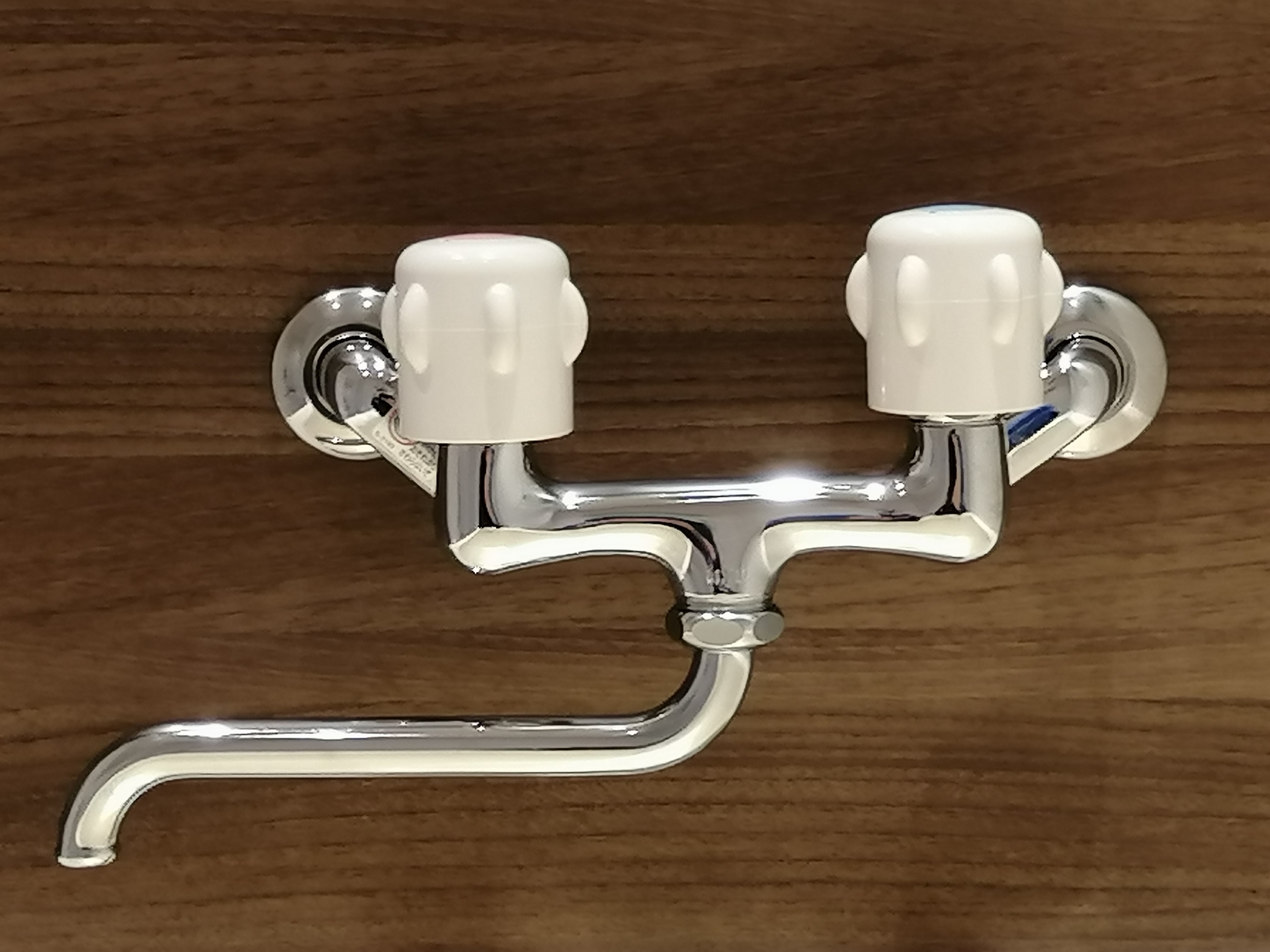 ツーハンドル混合水栓とは