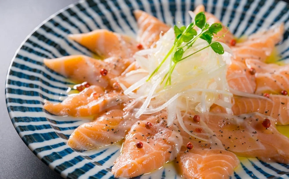 尾鷲市の絶品サーモンをふるさと納税で味わおう!