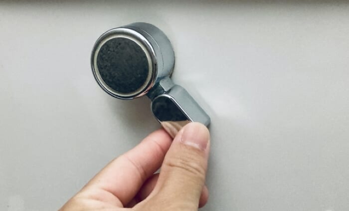 レバーを回す様子