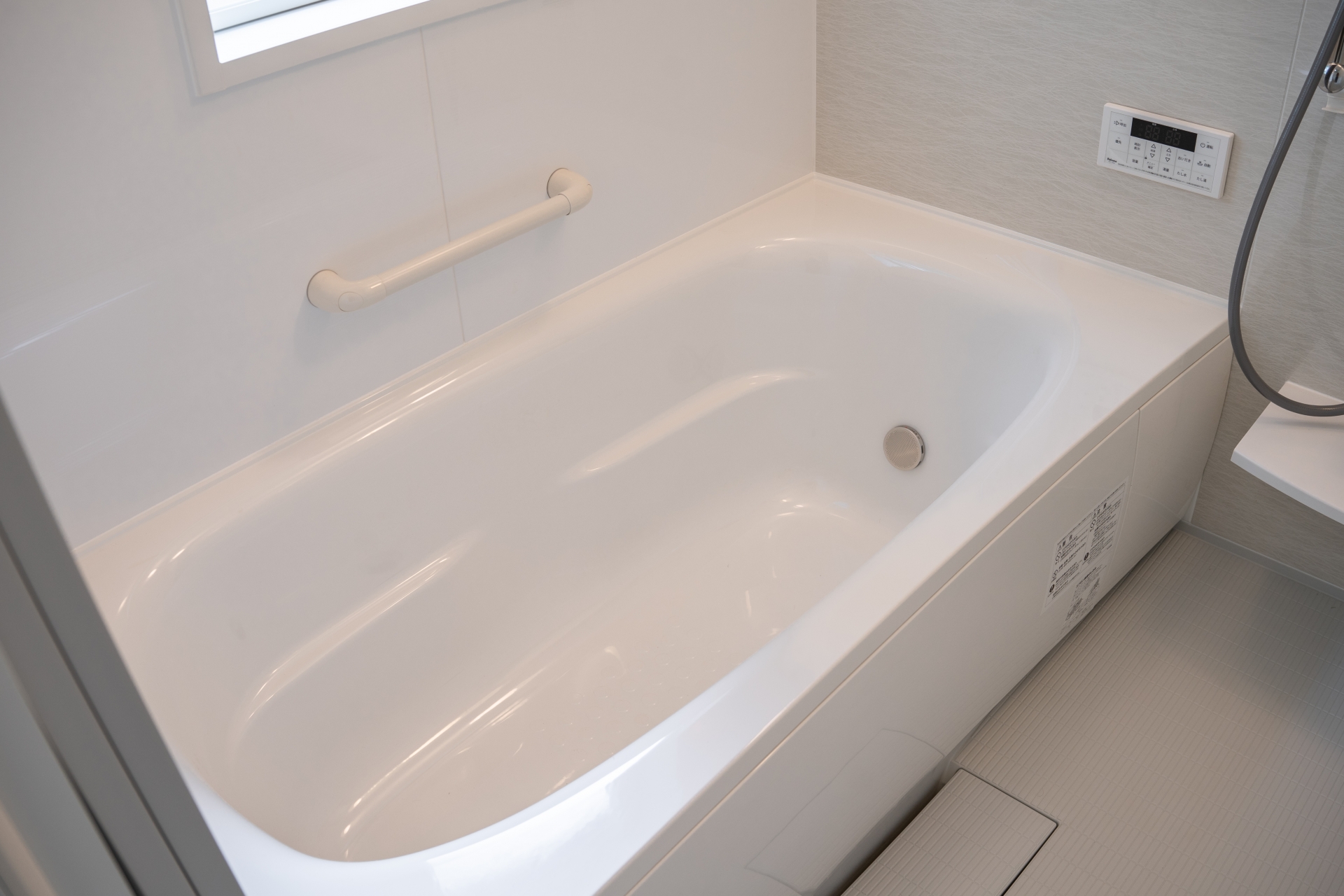 【レベル別】お風呂の水垢を簡単に落とす掃除方法