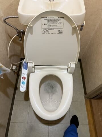 トイレ脱着後元に戻した状態です。