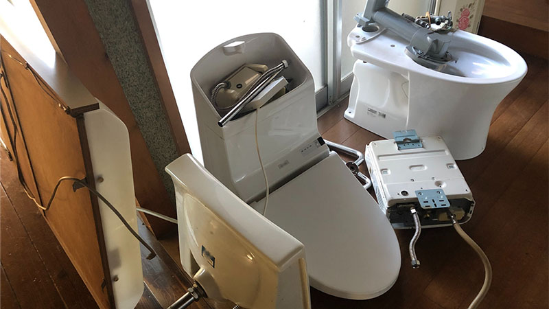 トイレタンクを交換する