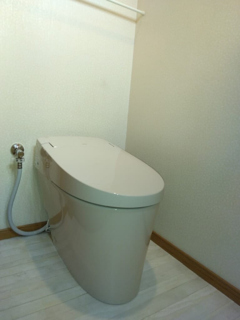 LIXIL タンクレストイレ サティス