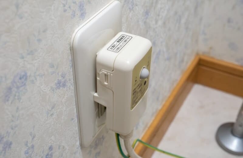 ウォシュレットの電源プラグ