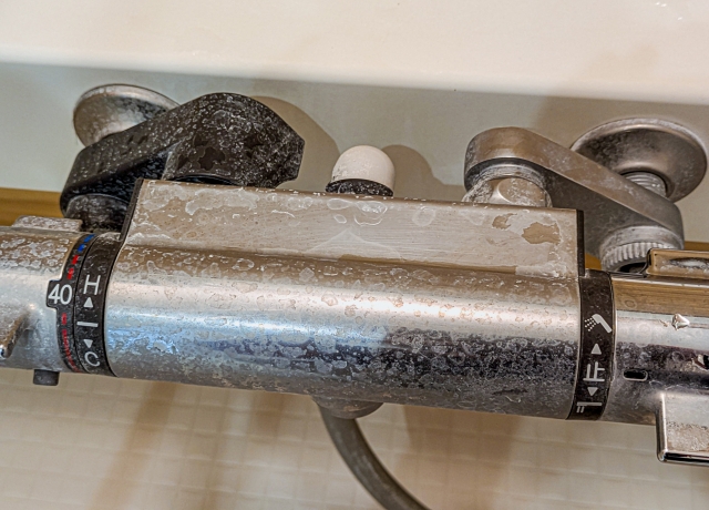 お風呂掃除にサンポールが効果的なケース