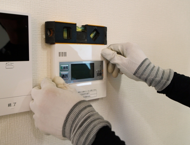 給湯器リモコンを自分で交換する時に必要な道具と手順