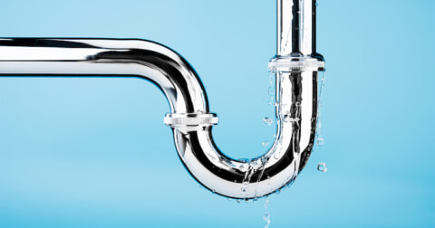 排水管の水漏れをテープで修理する方法！種類や巻き方まで徹底解説