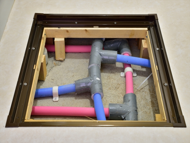 床下が水漏れする主な原因