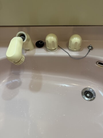 パナソニック3つ穴水栓交換前