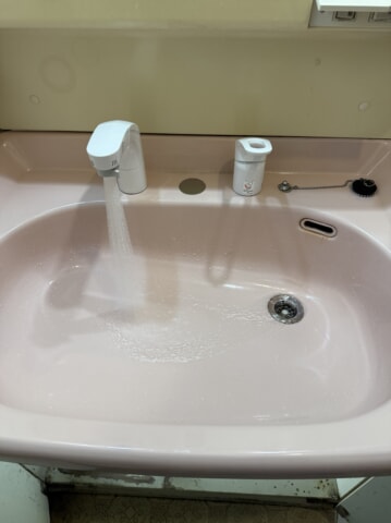 INAX2つ穴の水栓へ交換