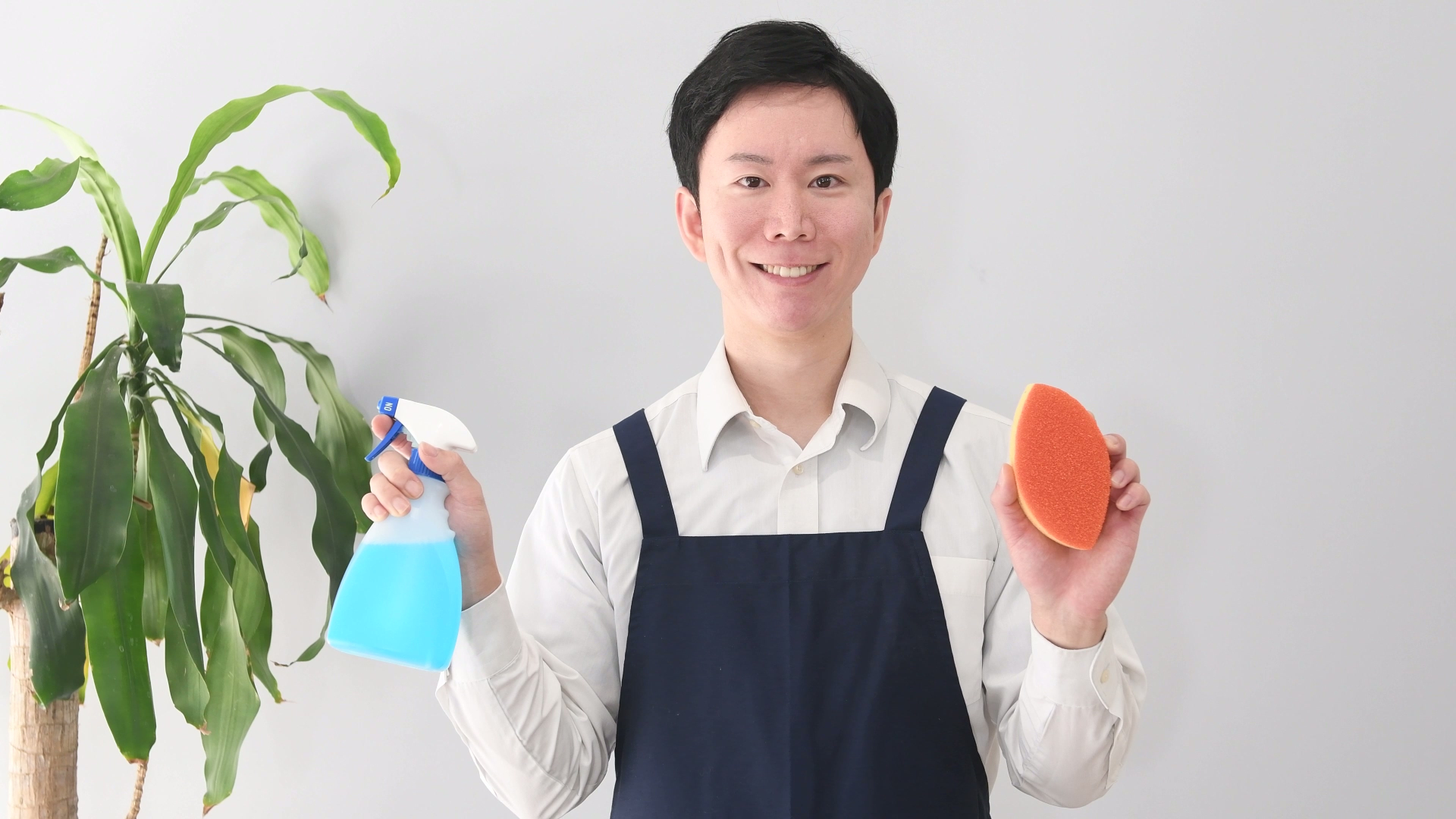 お風呂のガラスの水垢除去を依頼できるハウスクリーニング業者