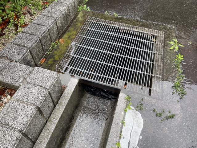 マンション・賃貸で洗面所が急に下水臭いときの対処