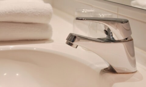 洗面所つまりを熱湯で解消