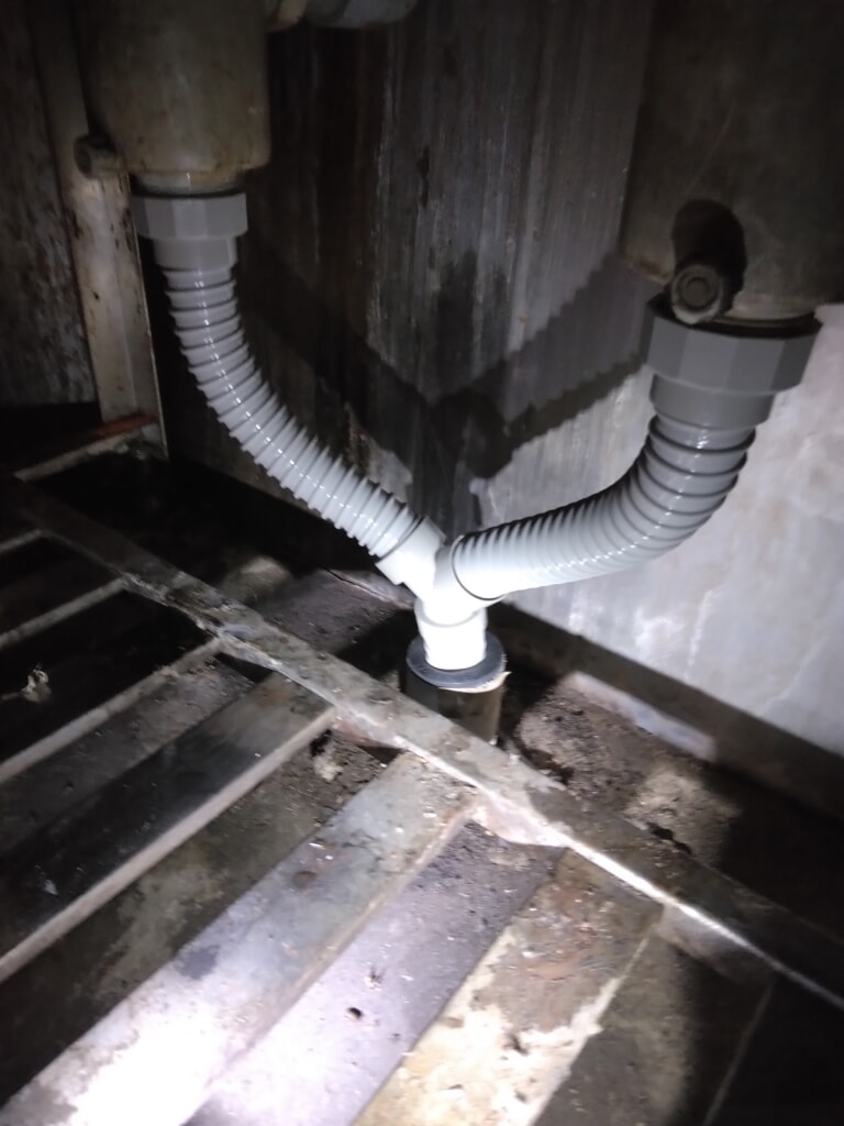 排水ホース交換後