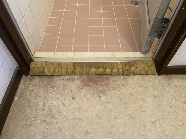 【基本編】洗面所の床掃除のやり方