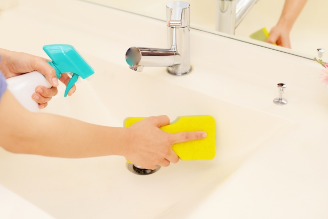 洗面所床の掃除頻度は週1回が目安!