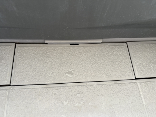 お風呂の床から水漏れし始めたときの重大なサイン 