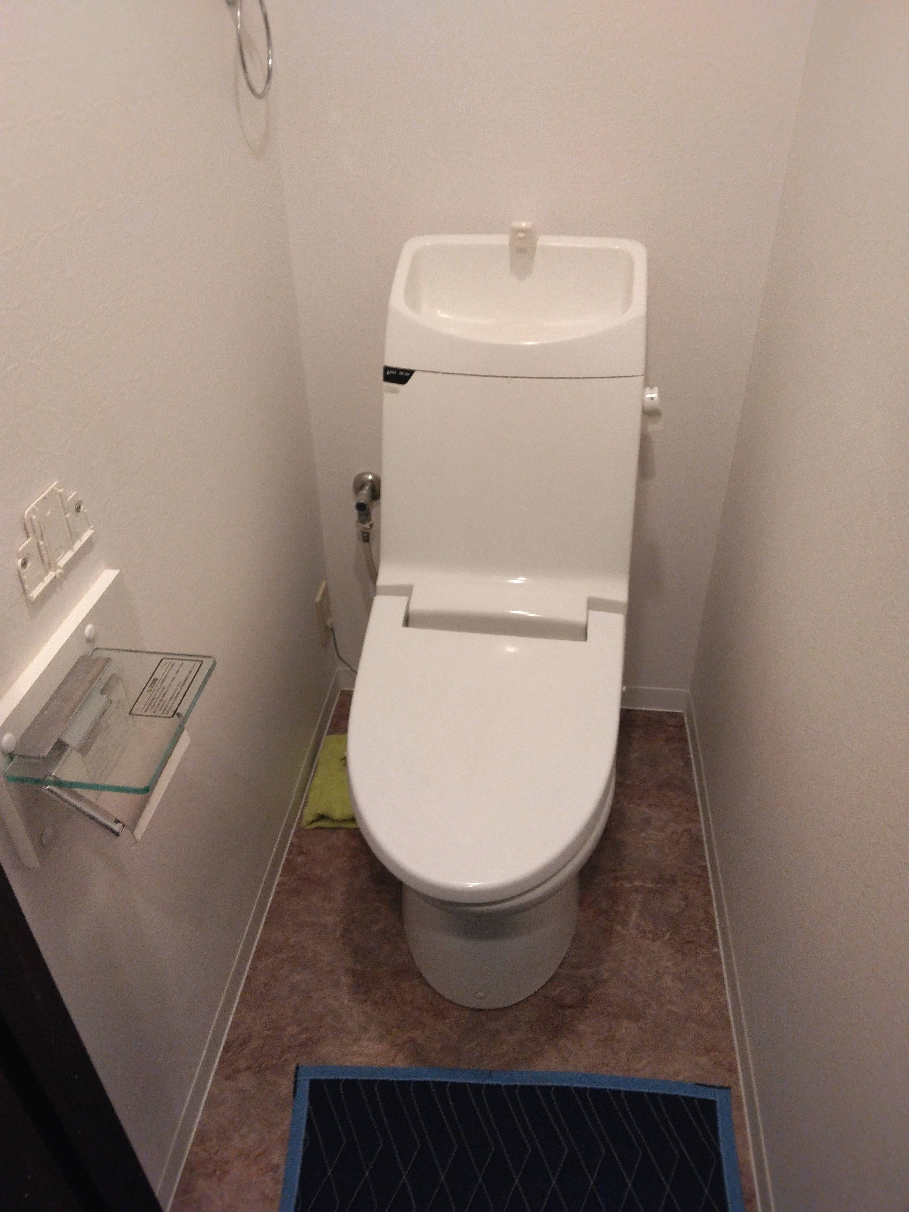 LIXIL 一体型トイレ